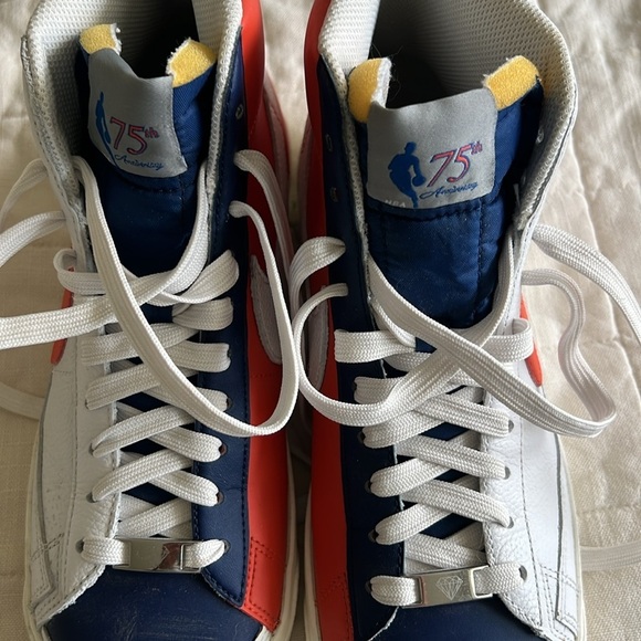 Men’s Nike Blazer Sneakers - Picture 6 of 10